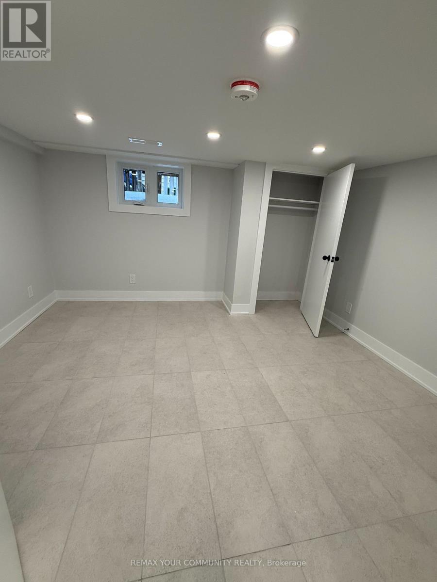 5 (Bsmt) - 88 Spruce Street W, Aurora, Ontario  L4G 1S1 - Photo 10 - N12801028