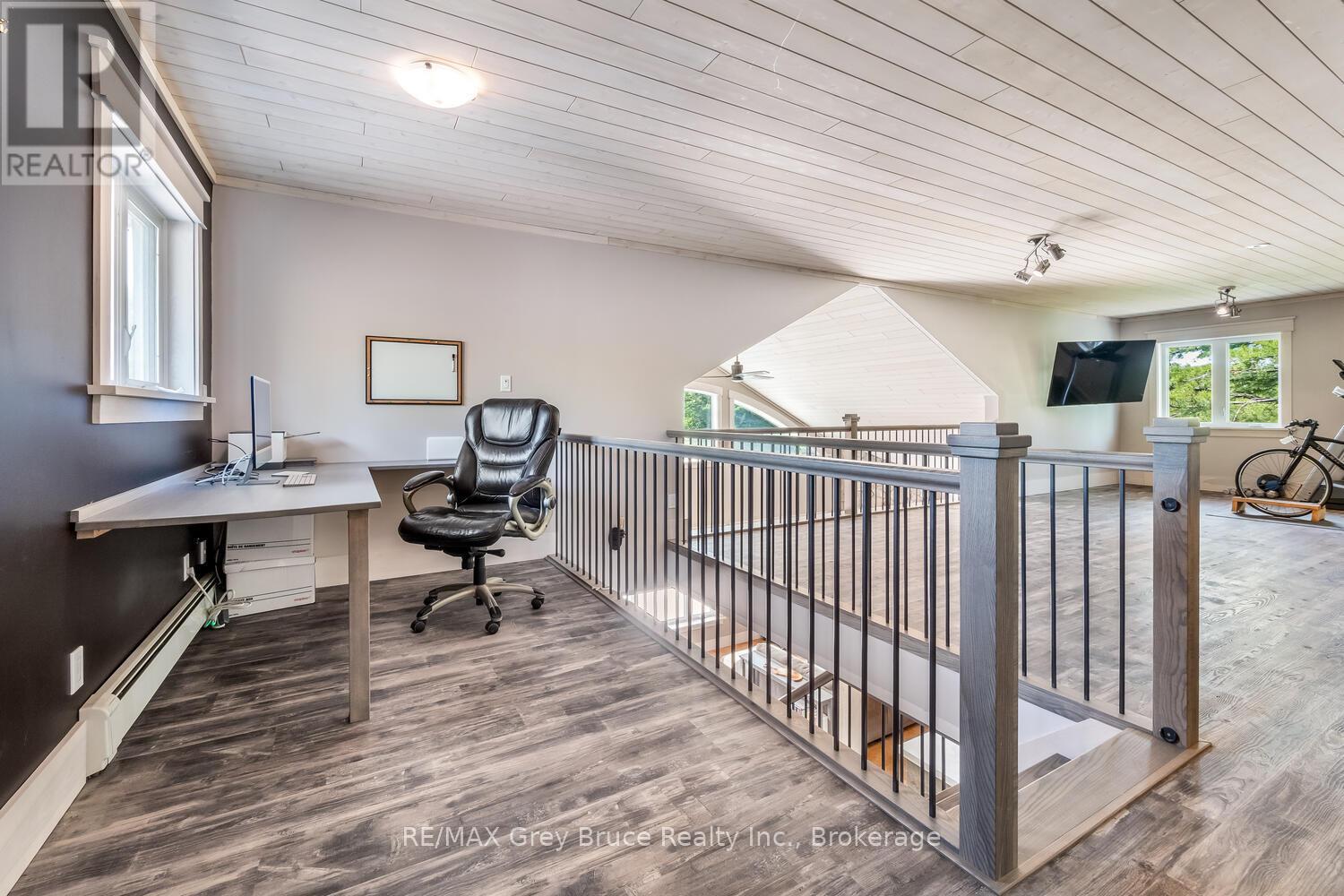 62 Cape Hurd Road, Northern Bruce Peninsula, Ontario  N0H 2R0 - Photo 23 - X12809418