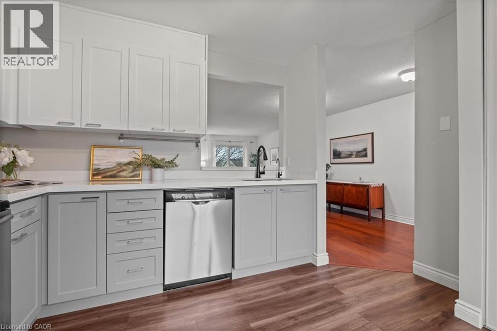 205 Highland Crescent Unit# 16, Kitchener, Ontario  N2M 5L6 - Photo 6 - 40806338