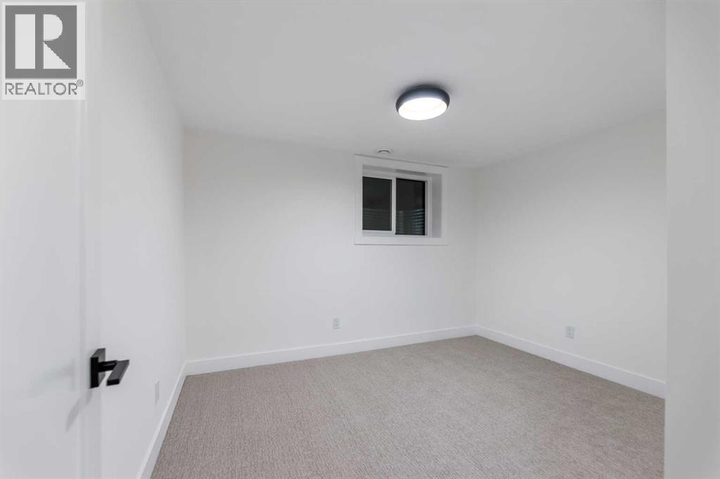 1024 Lake Christina Way Se, Calgary, Alberta  T2J 2R3 - Photo 45 - A2287300