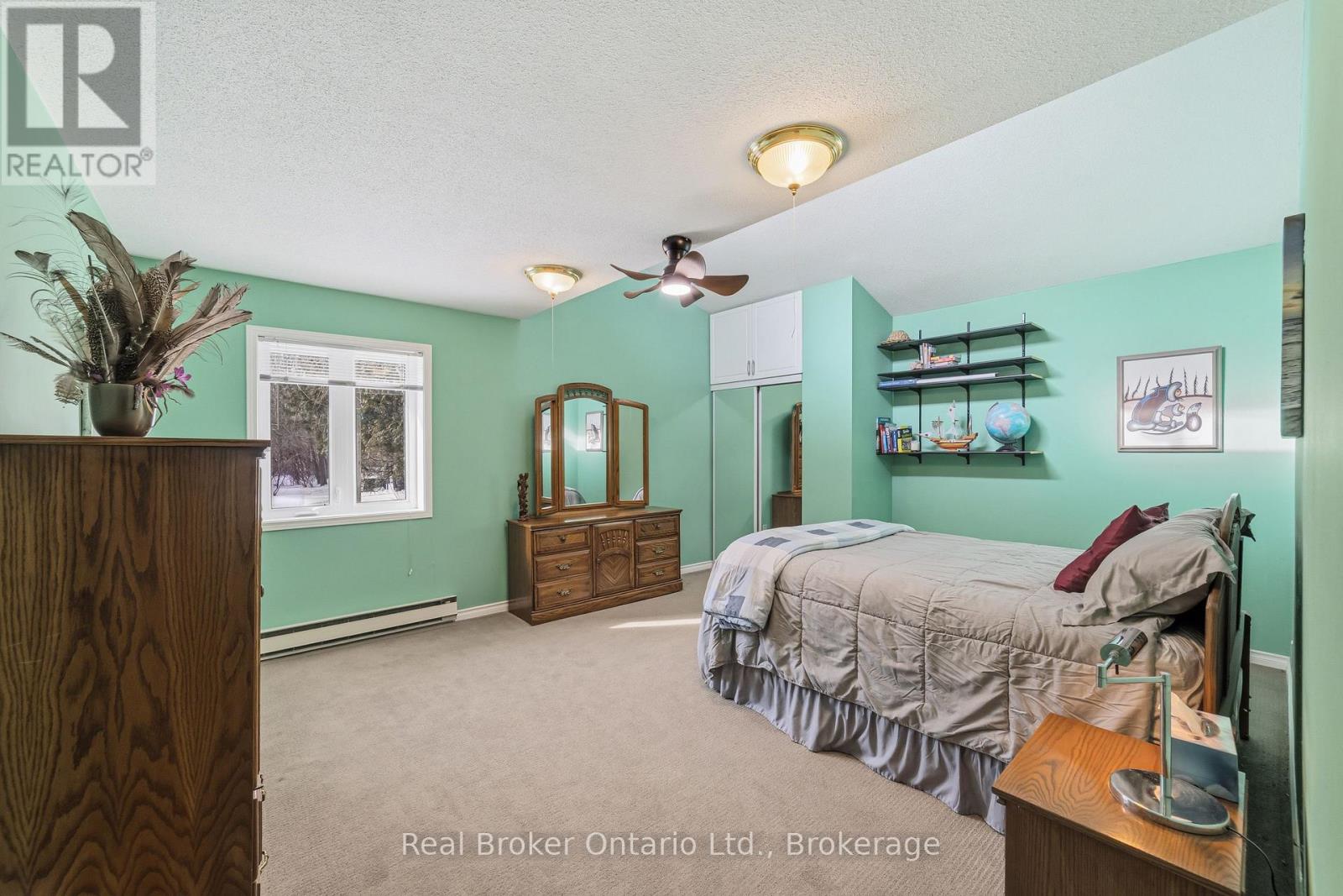 295 Brant Road, Brant, Ontario  N0E 1N0 - Photo 16 - X12809432