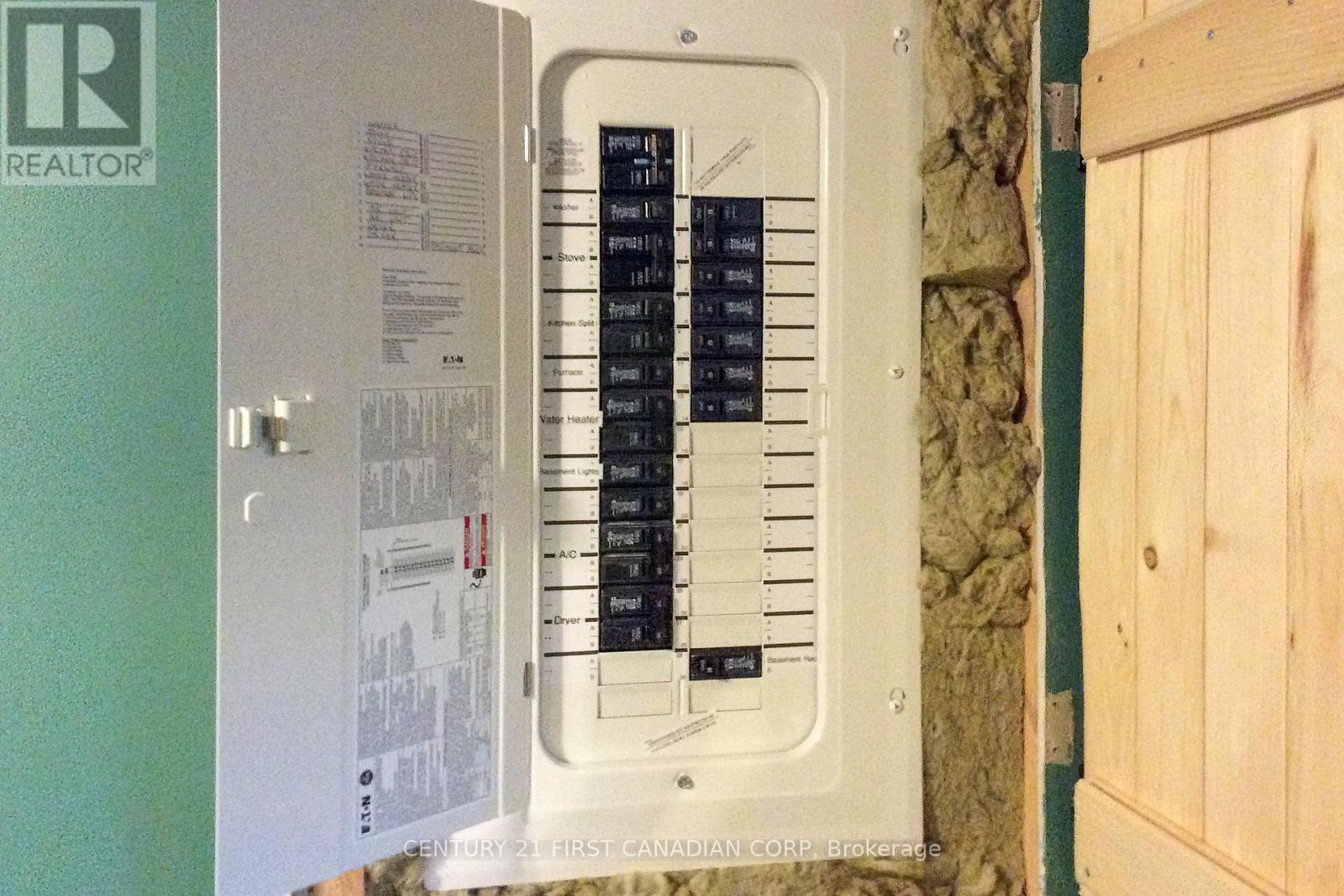 106 Angelo Drive, West Elgin, Ontario  N0L 2P0 - Photo 37 - X12461950