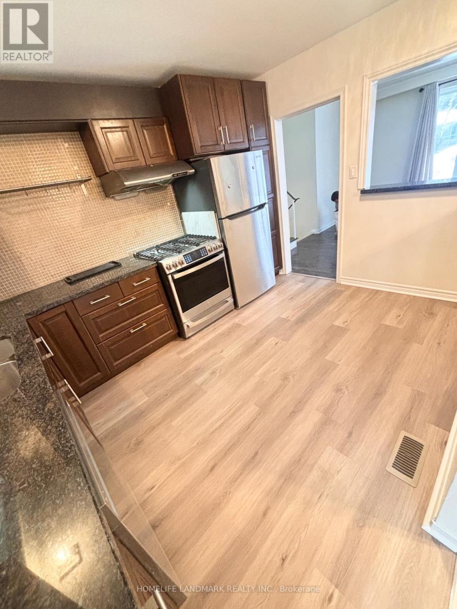 27 Arrowflight Drive, Markham, Ontario  L3P 1R9 - Photo 11 - N12809408