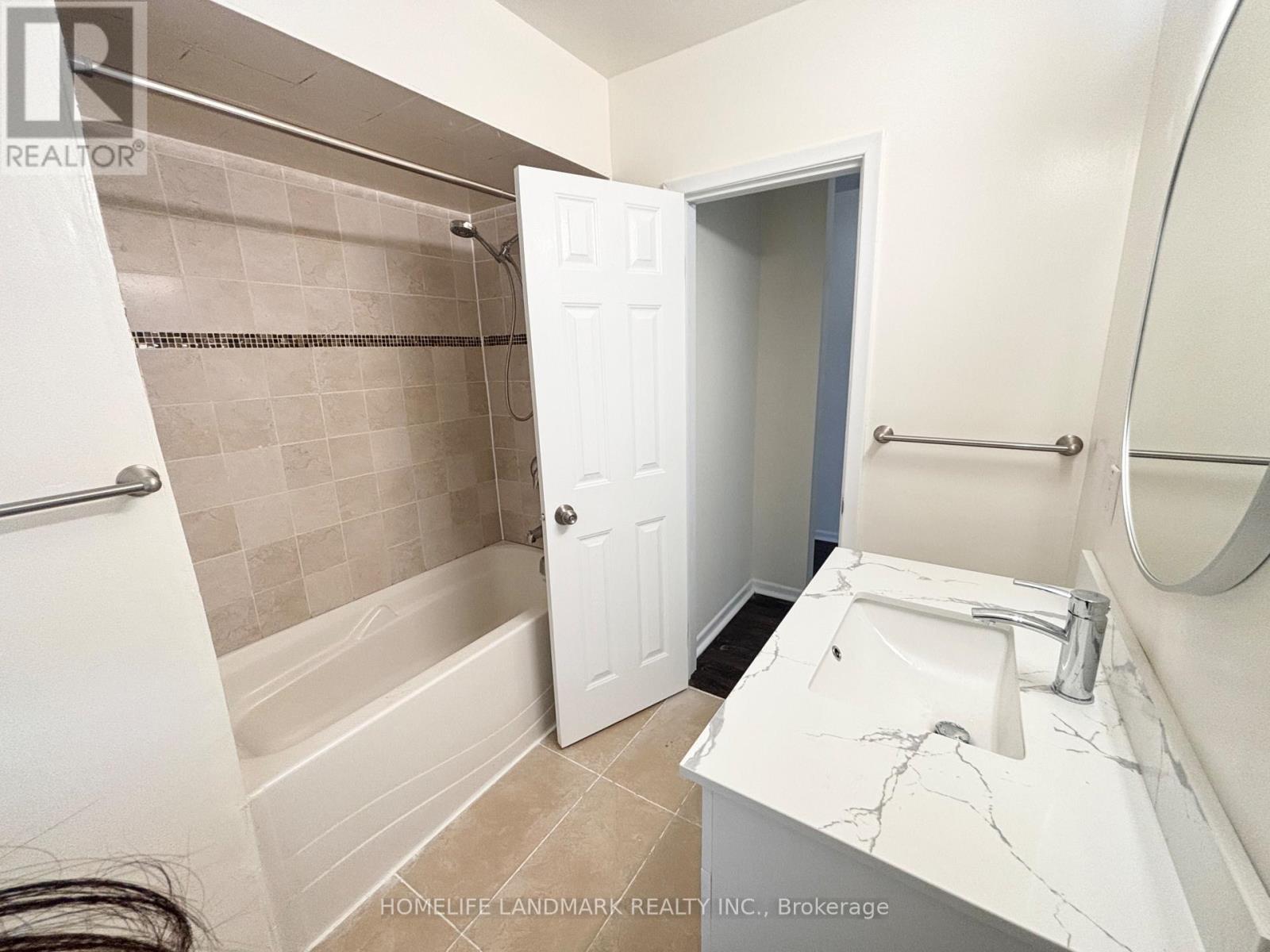 27 Arrowflight Drive, Markham, Ontario  L3P 1R9 - Photo 16 - N12809408