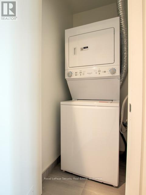 301 - 722 Marlee Avenue, Toronto, Ontario  M6B 3J7 - Photo 11 - W12809426