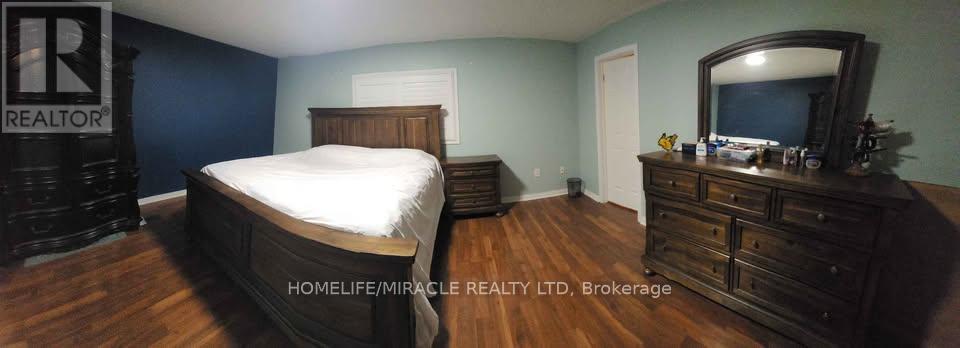 89 Pertosa Drive, Brampton, Ontario  L6X 4W7 - Photo 5 - W12809434