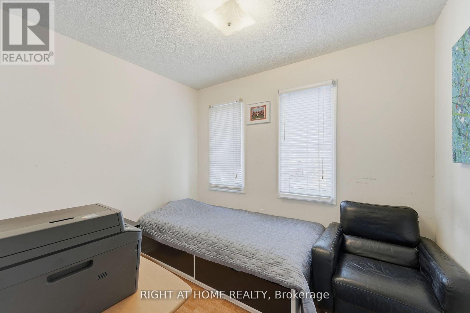 154 - 7155 Magistrate Terrace, Mississauga, Ontario  L5W 1Y9 - Photo 19 - W12809438