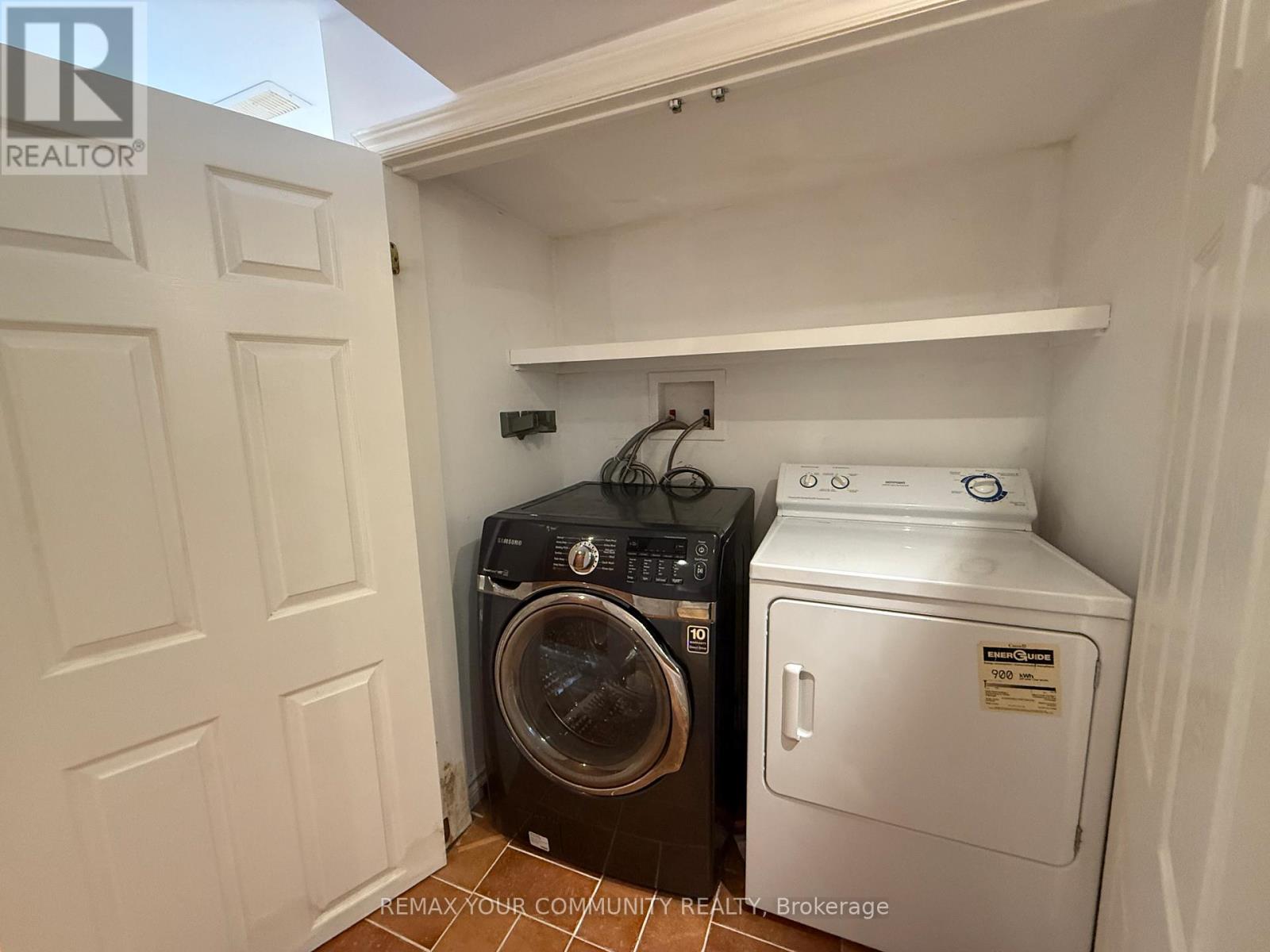 Lower - 165 Carlson Drive, Newmarket, Ontario  L3Y 3H2 - Photo 12 - N12809412