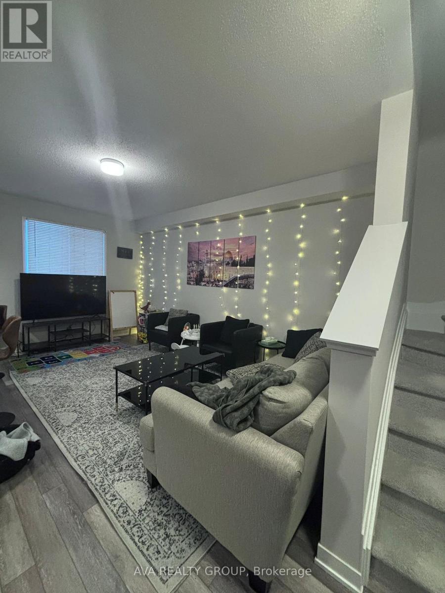 517 Brigatine Avenue, Ottawa, Ontario  K2B 5Y1 - Photo 6 - X12809446