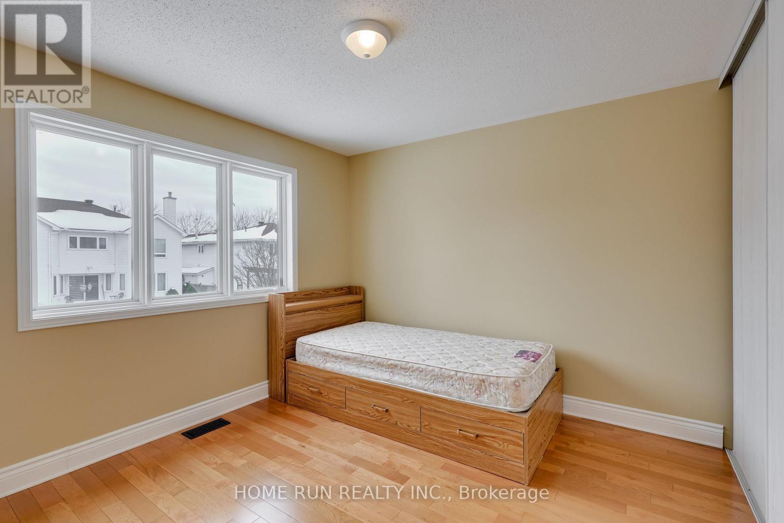 11 Westmeath Crescent, Ottawa, Ontario  K2K 3B1 - Photo 32 - X12809482