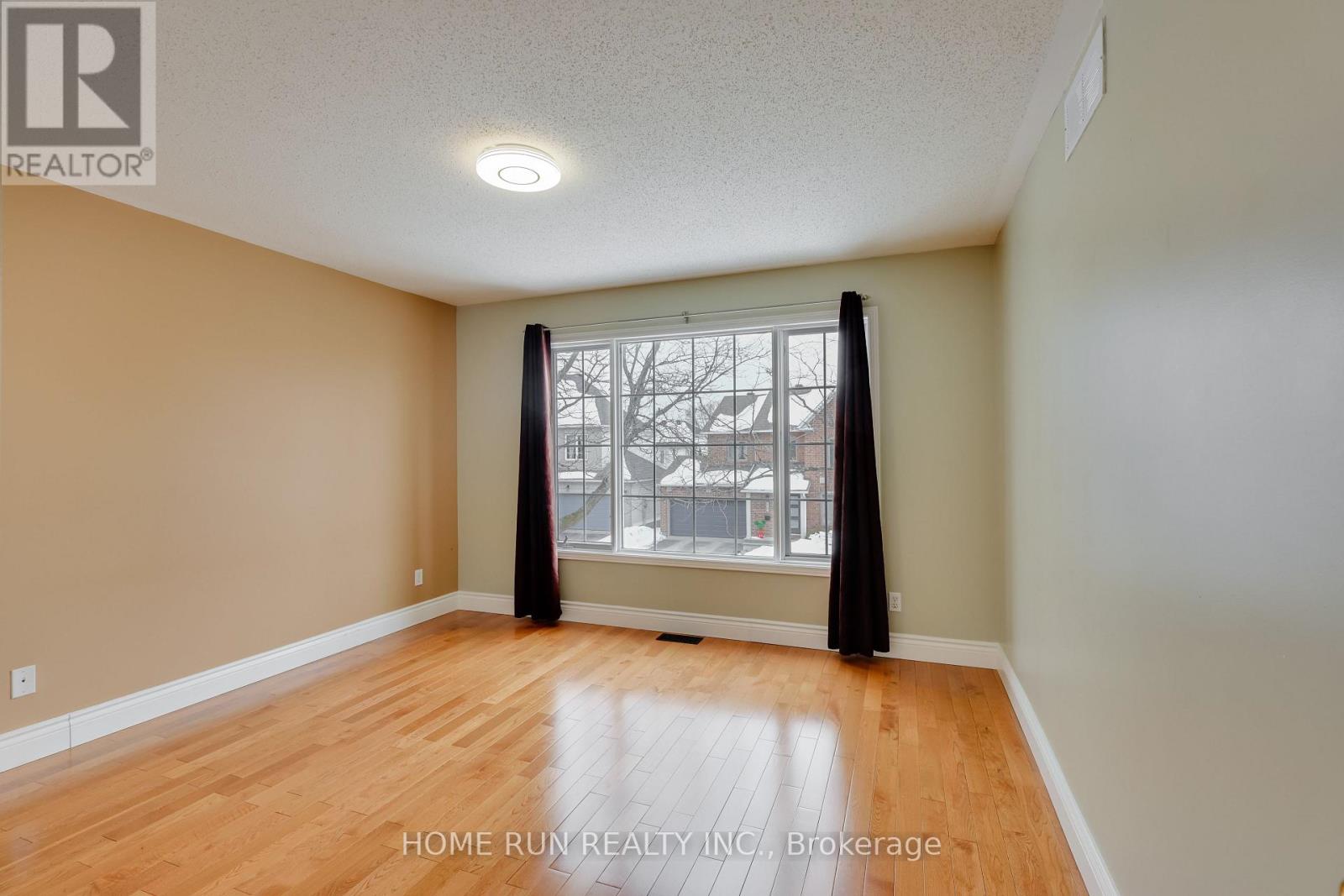 11 Westmeath Crescent, Ottawa, Ontario  K2K 3B1 - Photo 34 - X12809482