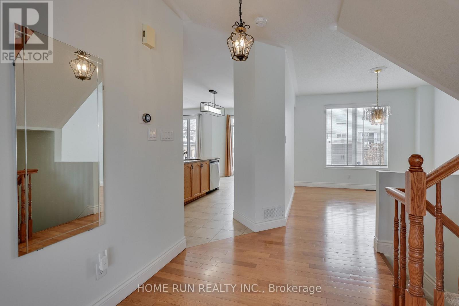 11 Westmeath Crescent, Ottawa, Ontario  K2K 3B1 - Photo 8 - X12809482