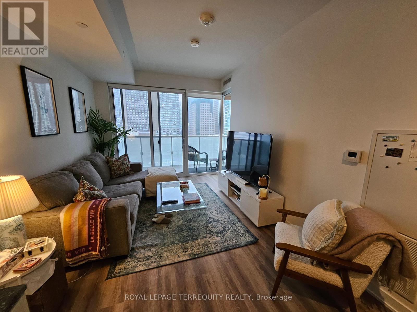 918 - 15 Queens Quay E, Toronto, Ontario  M5E 0C5 - Photo 8 - C12809460