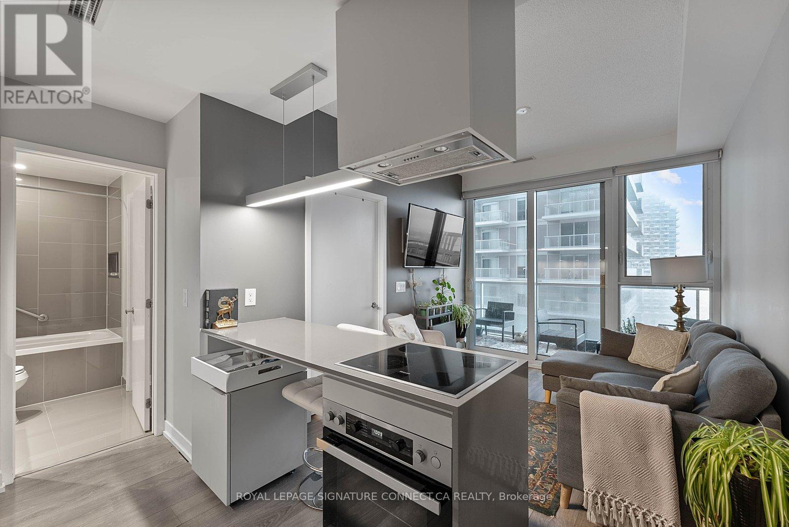 2201 - 15 Lower Jarvis Street, Toronto (Waterfront Communities), Ontario  M5E 0C4 - Photo 4 - C12809468