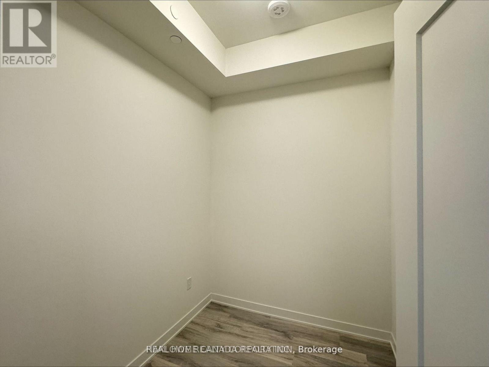 1726 - 70 Princess Street, Toronto (Waterfront Communities), Ontario  M5A 0X6 - Photo 10 - C12809478