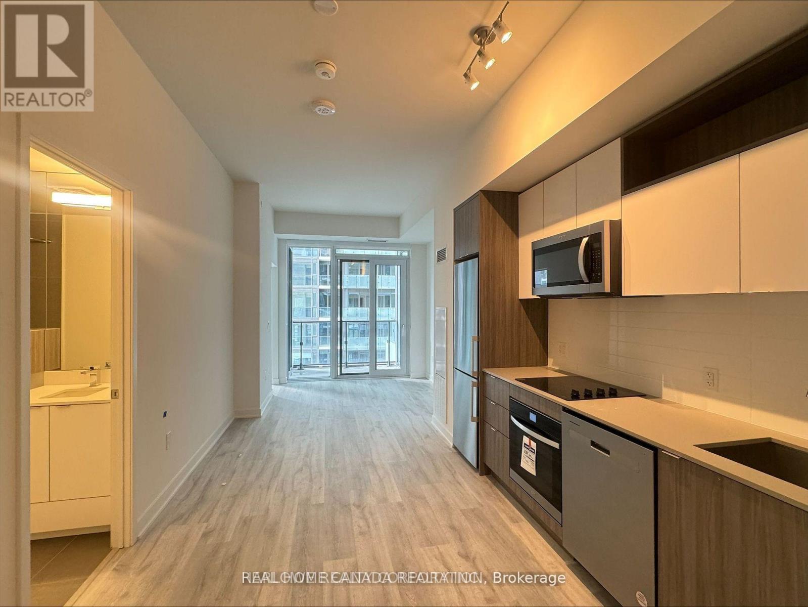 1726 - 70 Princess Street, Toronto (Waterfront Communities), Ontario  M5A 0X6 - Photo 7 - C12809478