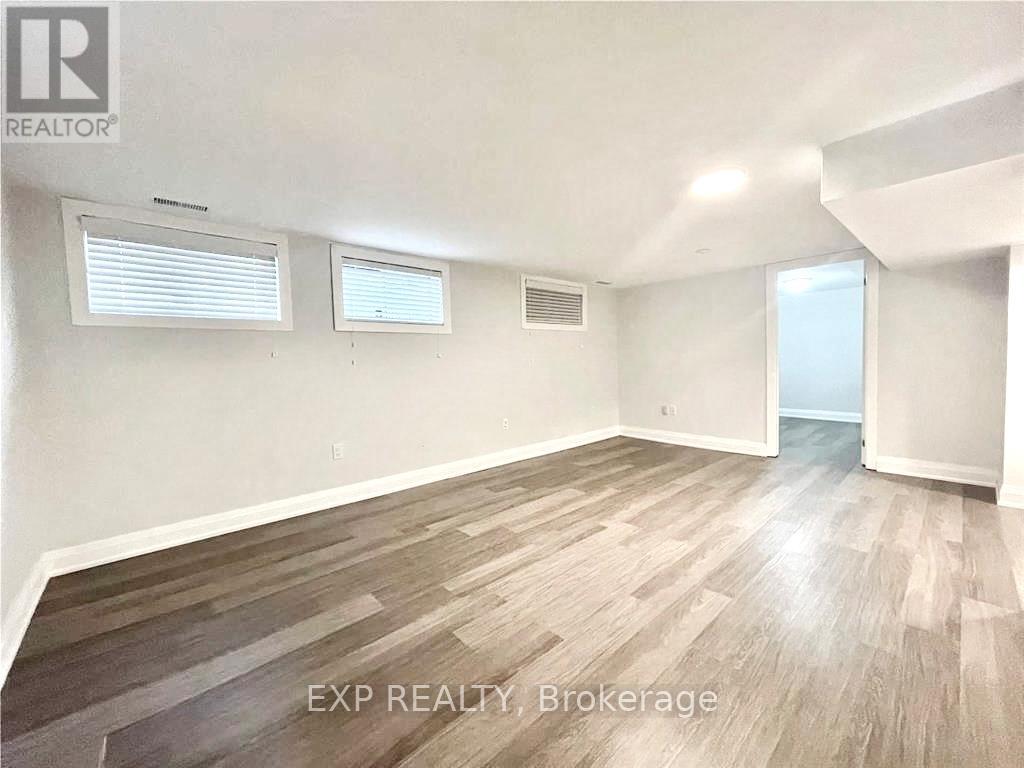 15 Scarcliff Gardens, Toronto, Ontario  M1E 2A1 - Photo 11 - E12804496