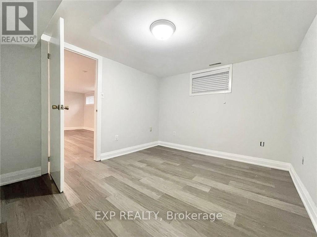 15 Scarcliff Gardens, Toronto, Ontario  M1E 2A1 - Photo 16 - E12804496