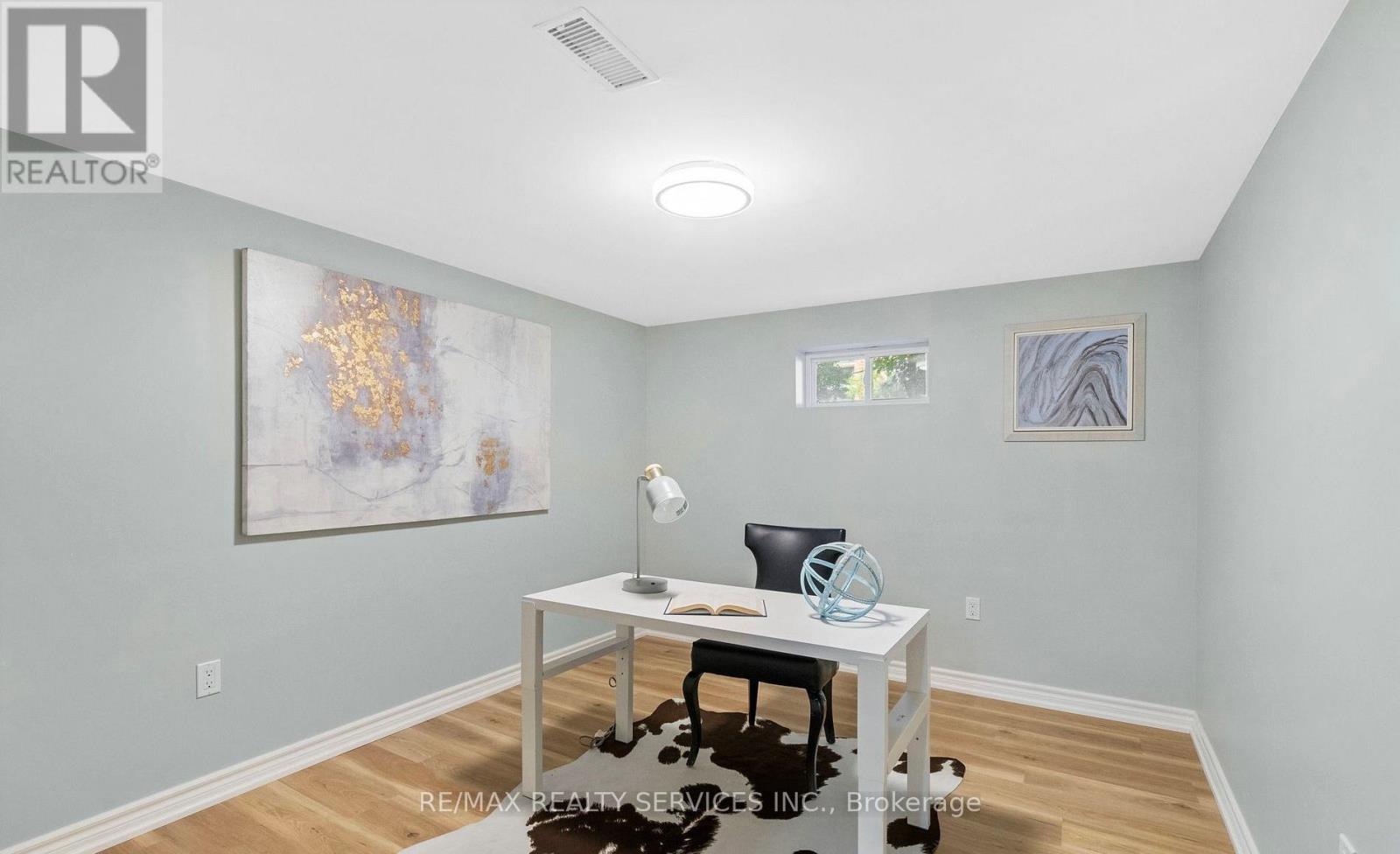 5 Avondale Boulevard S, Brampton, Ontario  L6T 1H1 - Photo 12 - W12809452