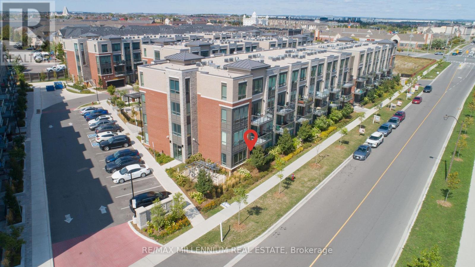 112 - 95 Attmar Drive, Brampton, Ontario  L6P 0Y6 - Photo 3 - W12809476