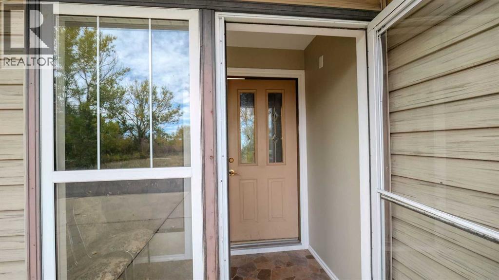 247 Shore Drive, Rural Rocky View County, Alberta  T2M 4L5 - Photo 5 - A2262909