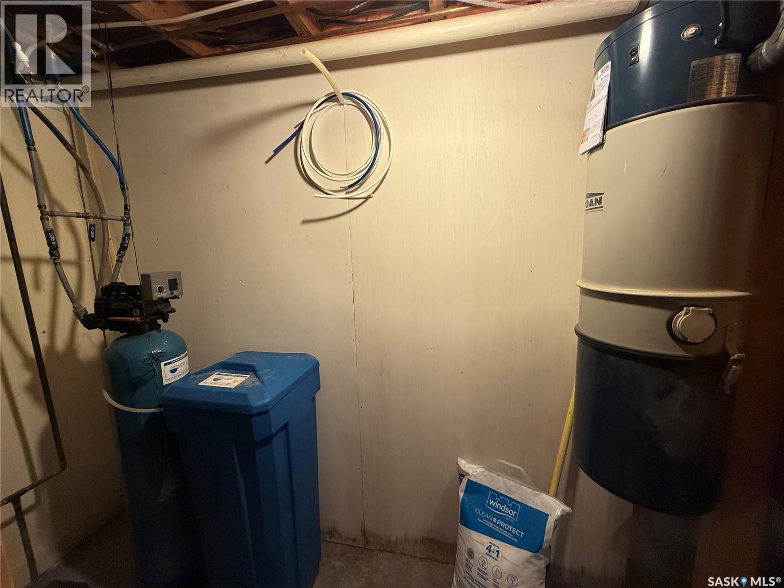 19 Saskatchewan Avenue, Quill Lake, Saskatchewan  S0A 3E0 - Photo 38 - SK028924