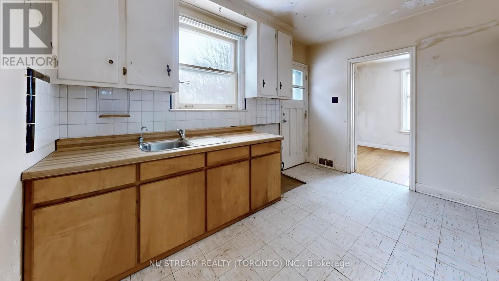 50 Marydon Crescent, Toronto, Ontario  M1S 2G9 - Photo 8 - E12809356