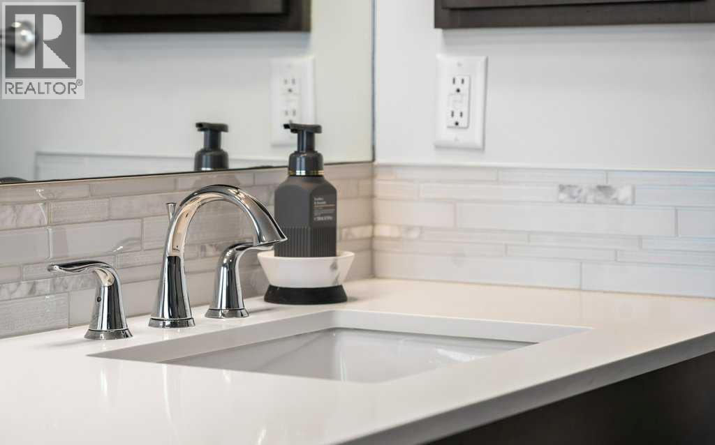 102 Creekside Way Sw, Calgary, Alberta  T2X 4A9 - Photo 33 - A2275504