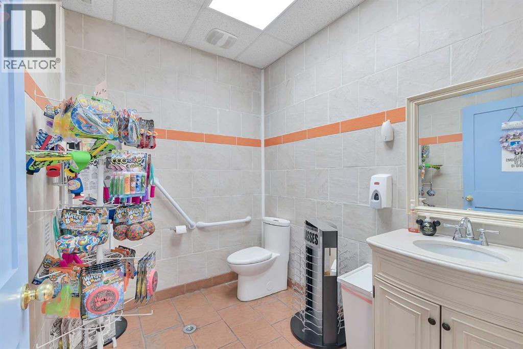 Unknown Address, ,    - Photo 18 - A2280081