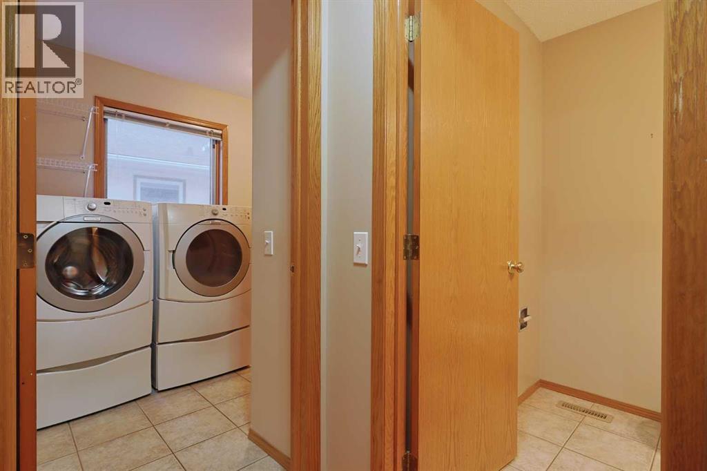 111 Schubert Place Nw, Calgary, Alberta  T3L 1W5 - Photo 18 - A2286116