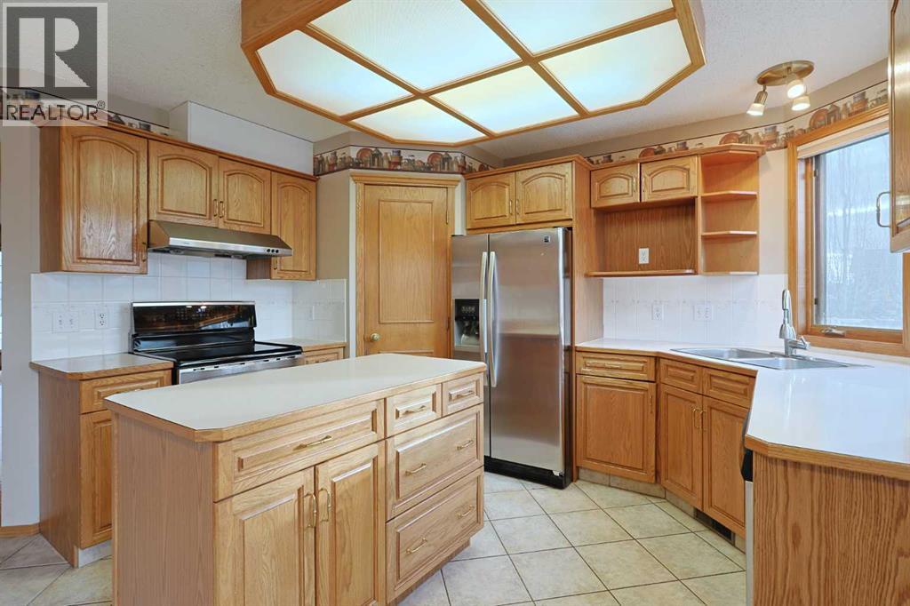 111 Schubert Place Nw, Calgary, Alberta  T3L 1W5 - Photo 12 - A2286116