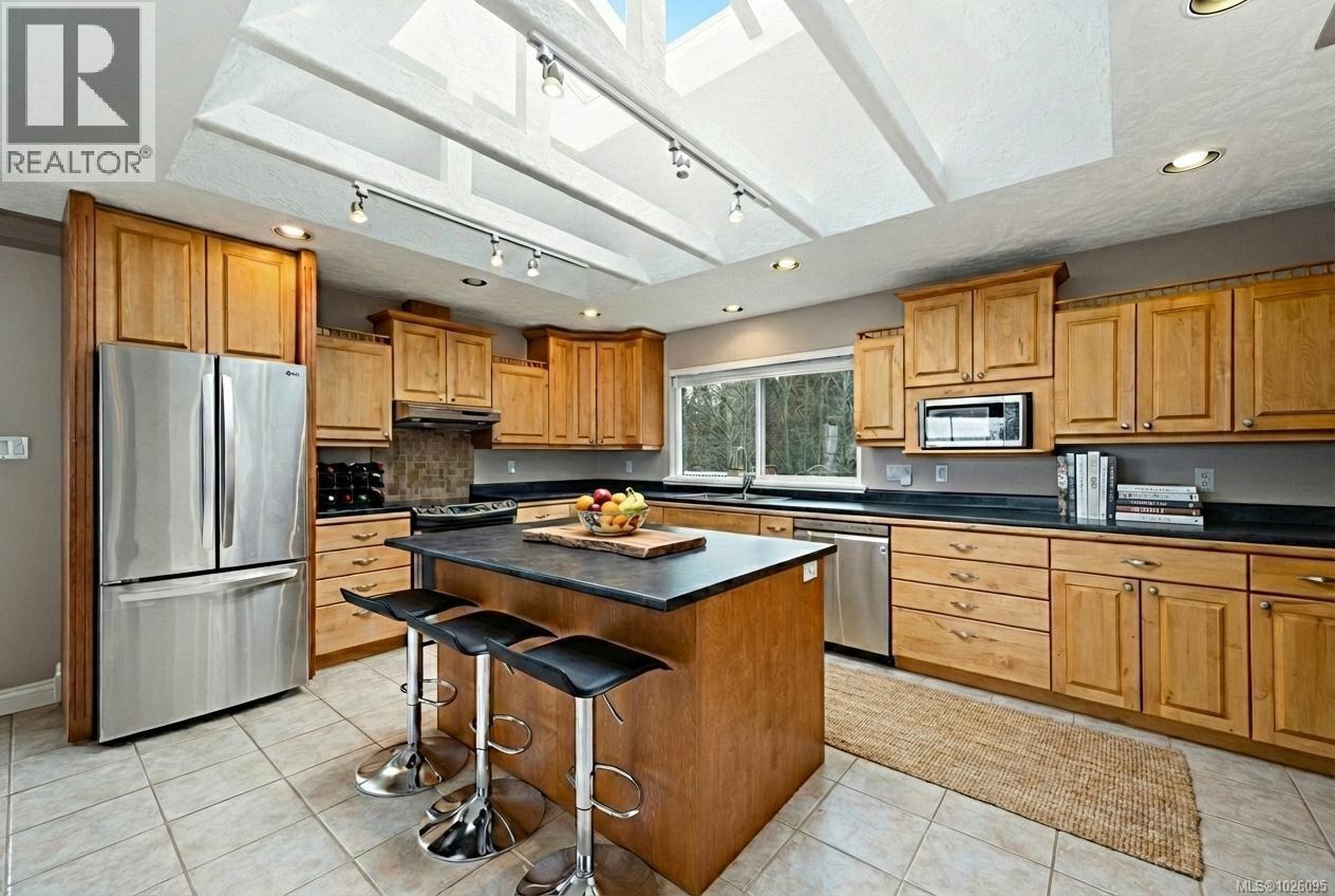 321 Wireless Rd, Comox, British Columbia  V9M 3T6 - Photo 8 - 1026095