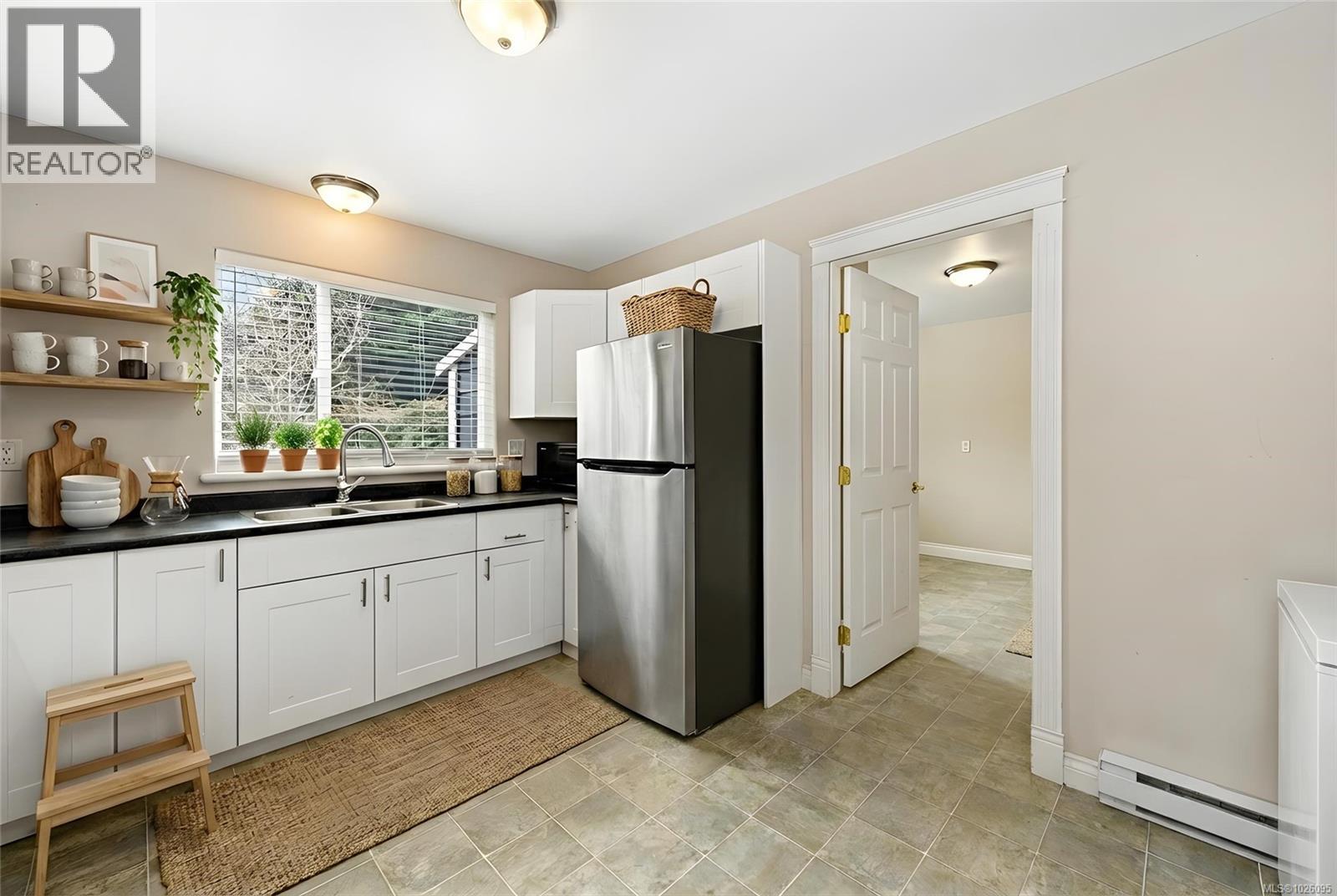 321 Wireless Rd, Comox, British Columbia  V9M 3T6 - Photo 23 - 1026095