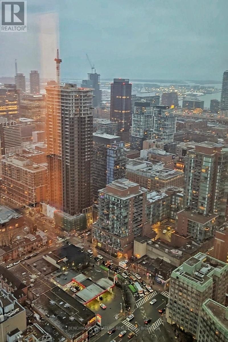 5203 - 88 Queen Street E, Toronto, Ontario  M5C 0B6 - Photo 2 - C12809508