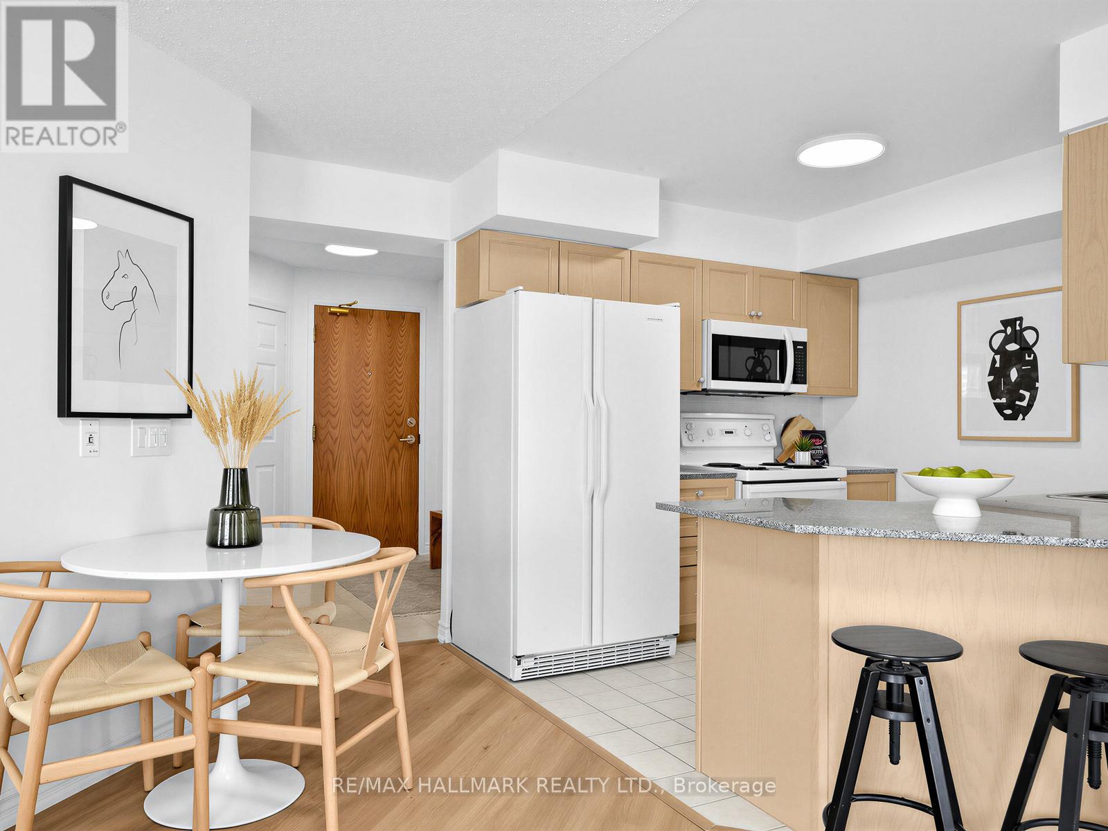 211 - 1730 Eglinton Avenue E, Toronto, Ontario  M4A 1J7 - Photo 14 - C12809518