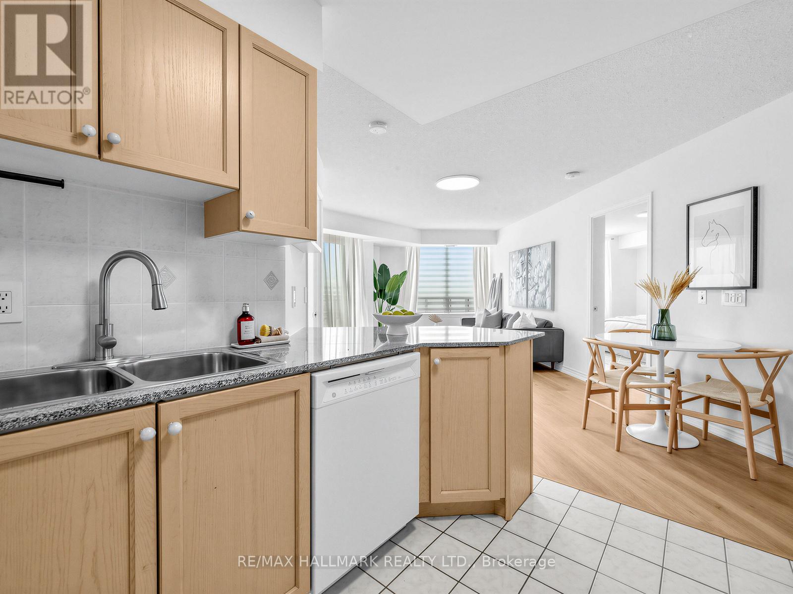 211 - 1730 Eglinton Avenue E, Toronto, Ontario  M4A 1J7 - Photo 15 - C12809518