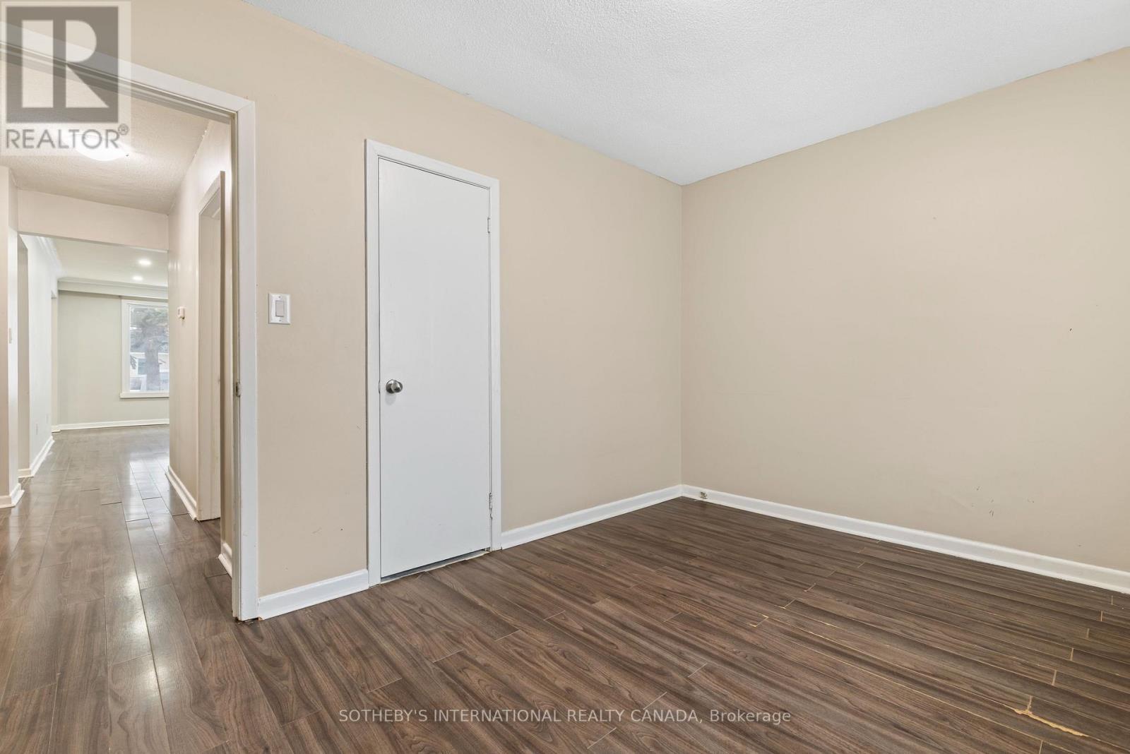 957 Beechwood Avenue, Mississauga, Ontario  L5G 4E3 - Photo 16 - W12809494