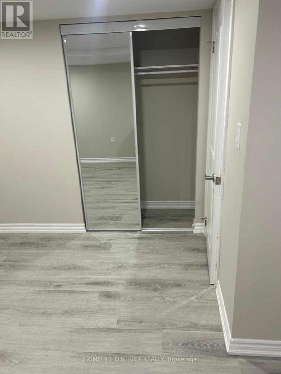 807 Apple Terrace, Milton, Ontario  L9E 2C3 - Photo 11 - W12809496