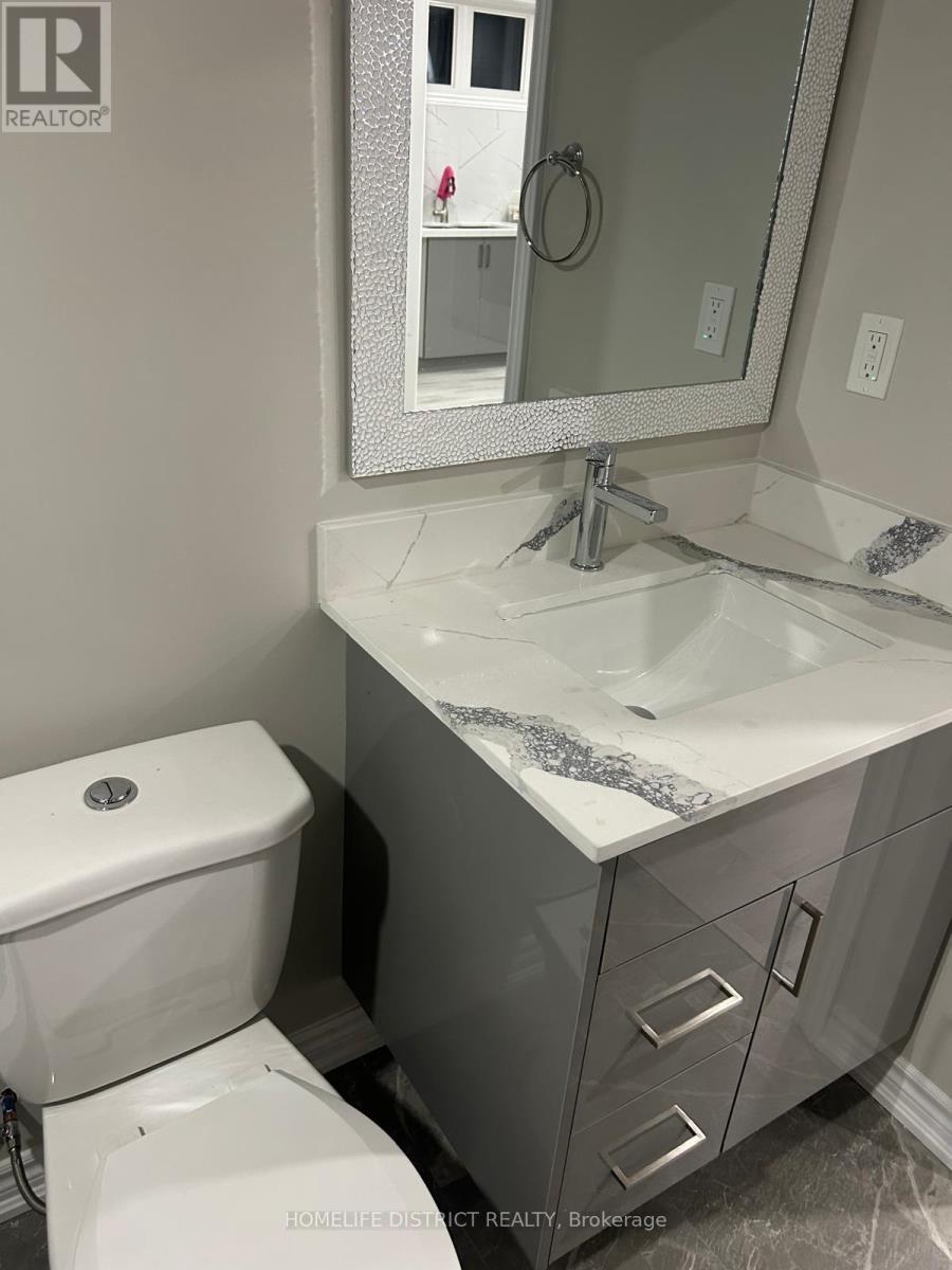 807 Apple Terrace, Milton, Ontario  L9E 2C3 - Photo 9 - W12809496