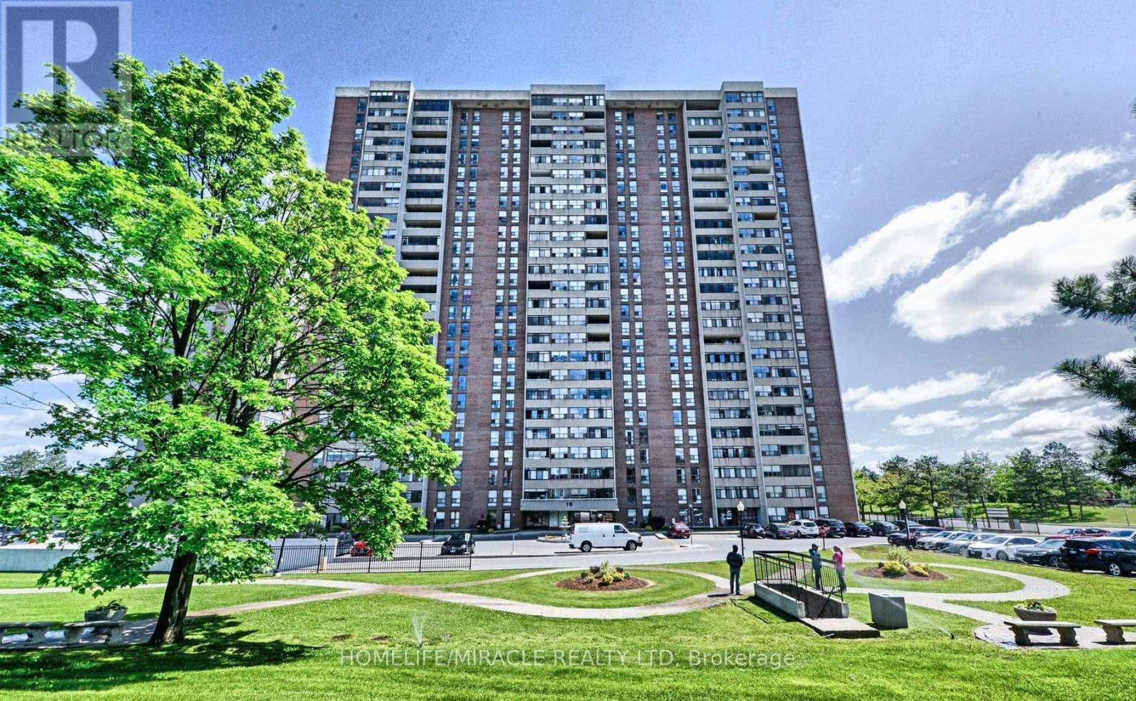 2005 - 18 KNIGHTSBRIDGE ROAD, Brampton, Ontario