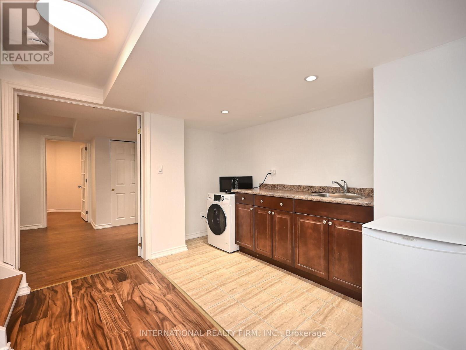 2382 Falkland Crescent, Oakville, Ontario  L6M 4Y1 - Photo 41 - W12809510