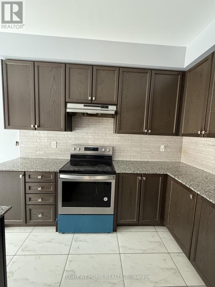 29 Faders Drive, Brampton, Ontario  L7A 4Y2 - Photo 13 - W12809520