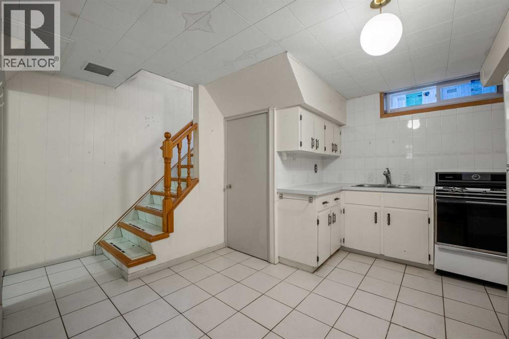 111 Cambrian Drive Nw, Calgary, Alberta  T2K 1P5 - Photo 23 - A2285155