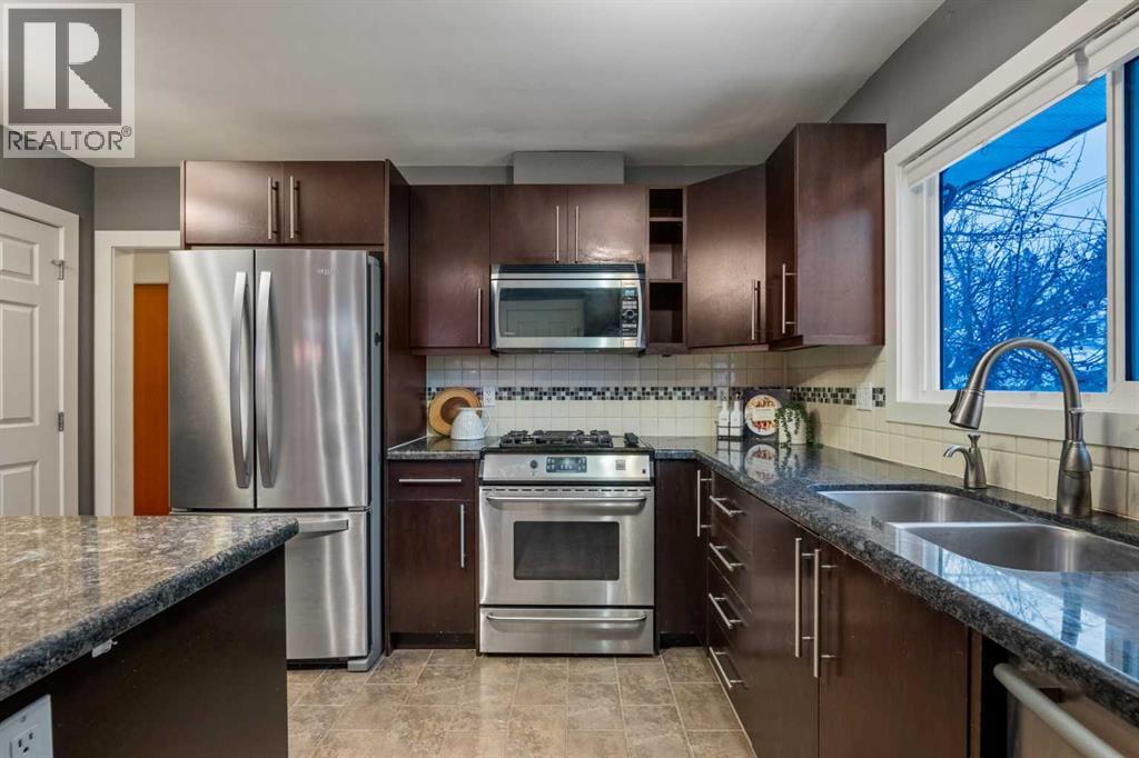 111 Cambrian Drive Nw, Calgary, Alberta  T2K 1P5 - Photo 10 - A2285155