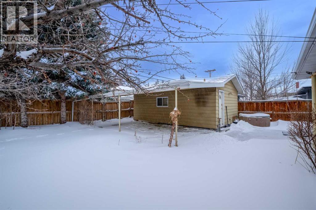 111 Cambrian Drive Nw, Calgary, Alberta  T2K 1P5 - Photo 33 - A2285155