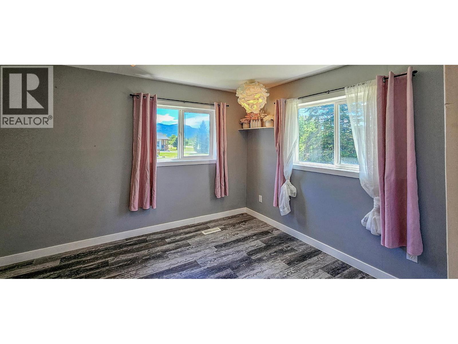 4771 Baillie Grohman Avenue, Canal Flats, British Columbia  v0b 1b0 - Photo 18 - 10375715