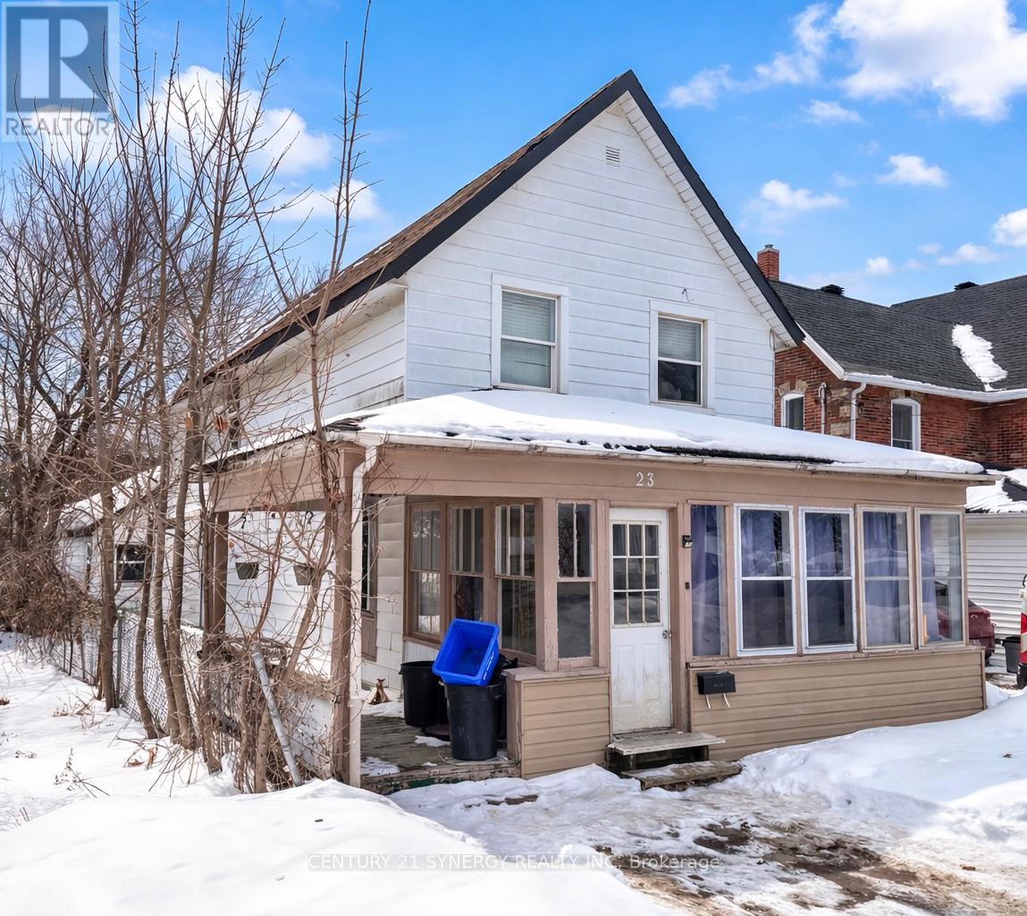 23 STRATHCONA STREET, Smiths Falls, Ontario