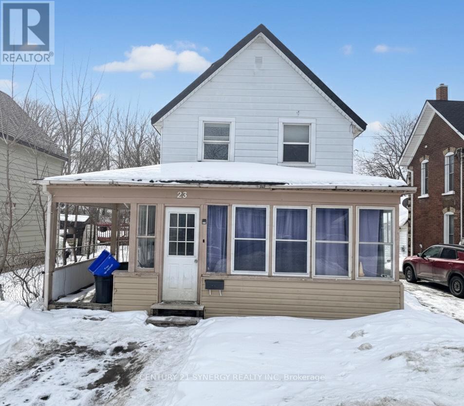 23 Strathcona Street, Smiths Falls, Ontario  K7A 1V8 - Photo 2 - X12809572