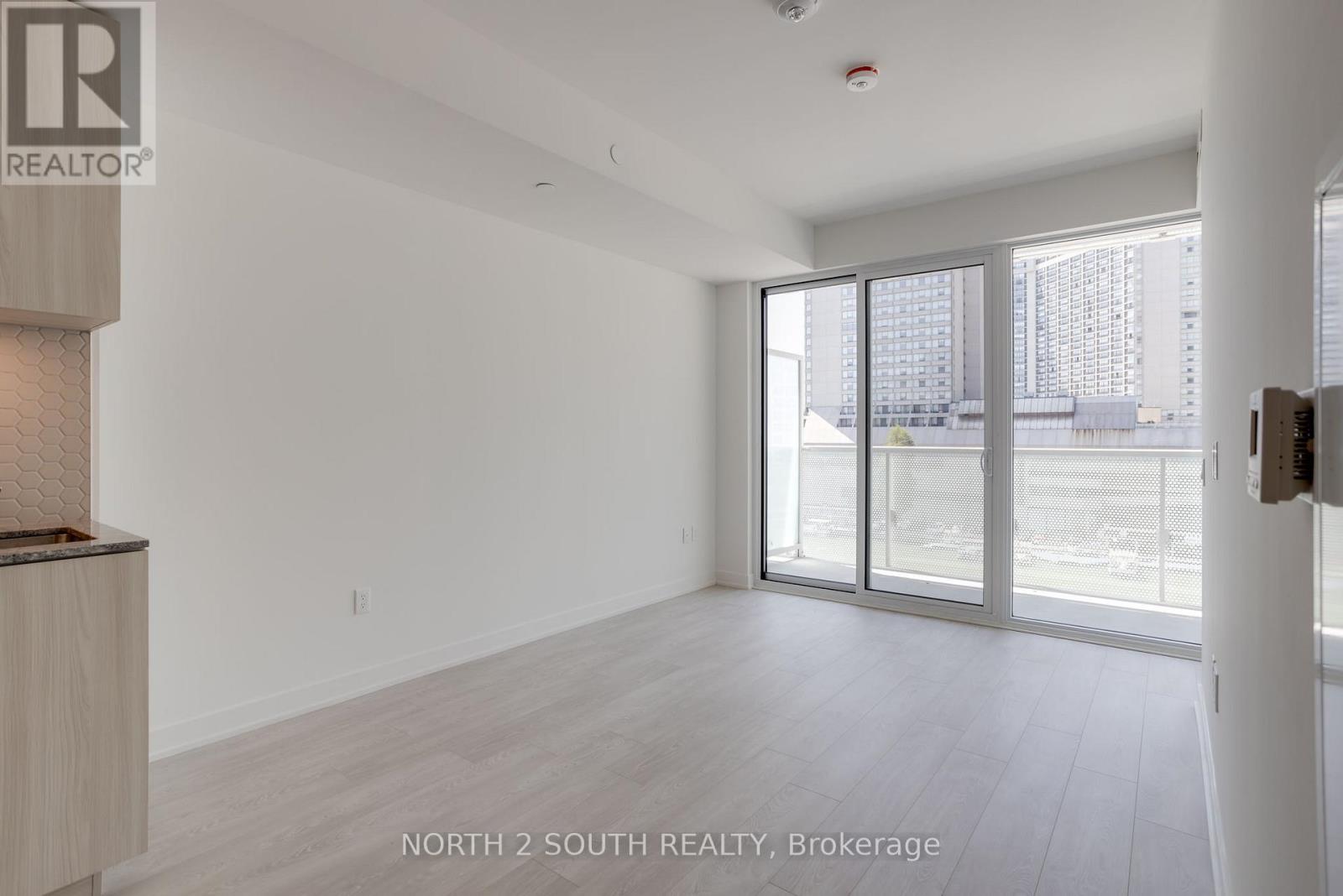 518 - 15 Queens Quay E, Toronto, Ontario  M5E 0A4 - Photo 15 - C12809562