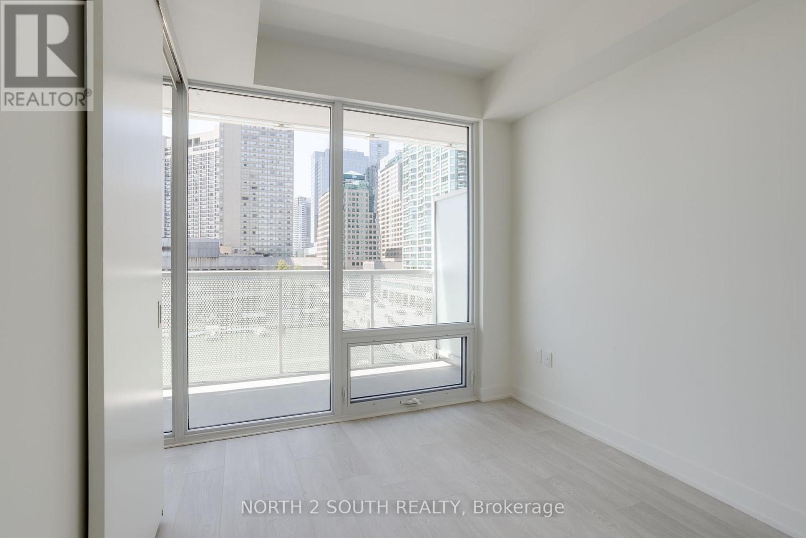 518 - 15 Queens Quay E, Toronto, Ontario  M5E 0A4 - Photo 21 - C12809562